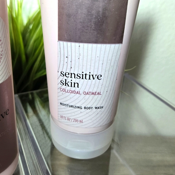 Sensitive skin Colloidal Oatmeal Bath & Body Works - Picture 4 of 7